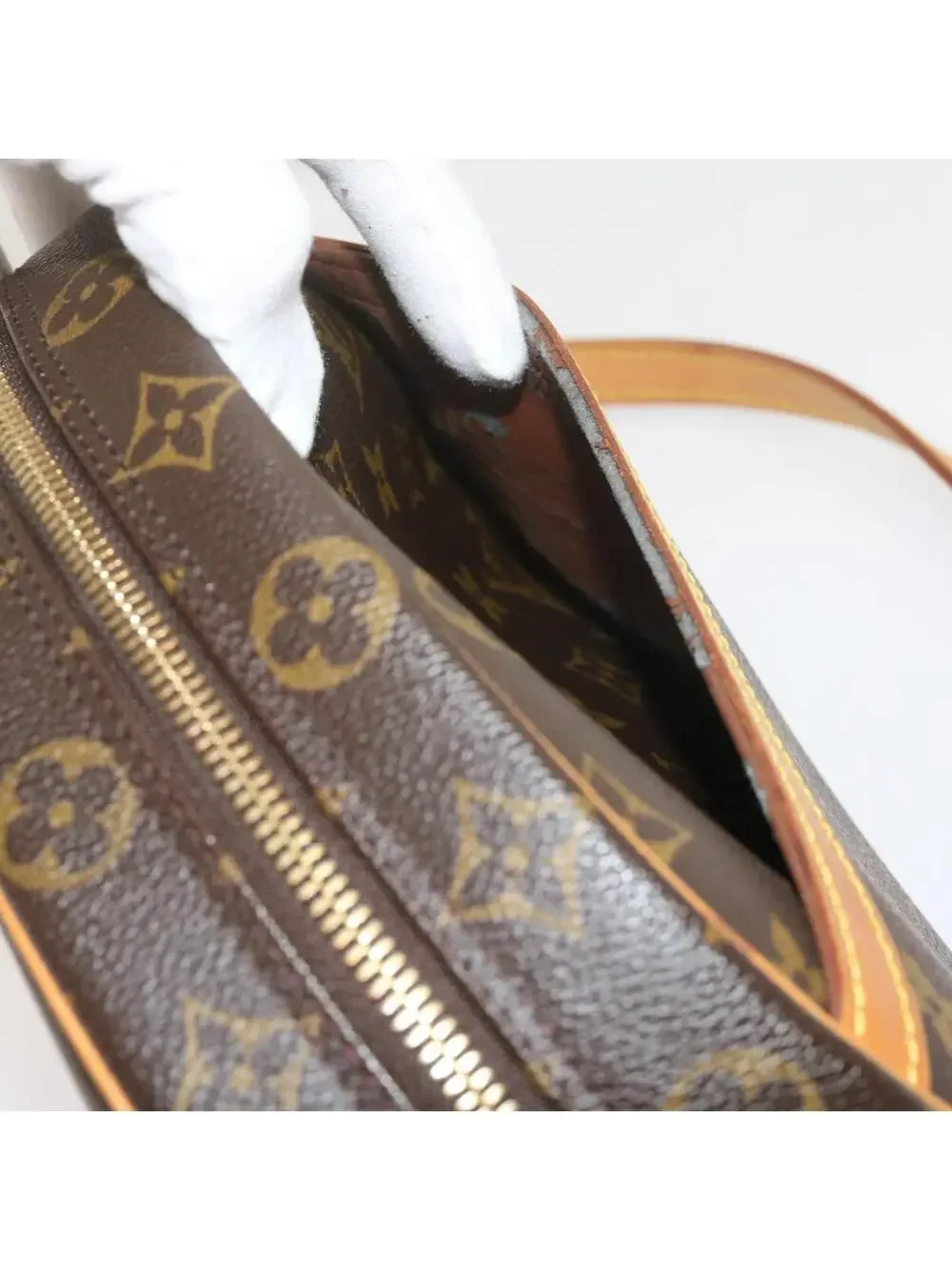 Louis Vuitton Blois Shoulder Bag Lv #344071L81B